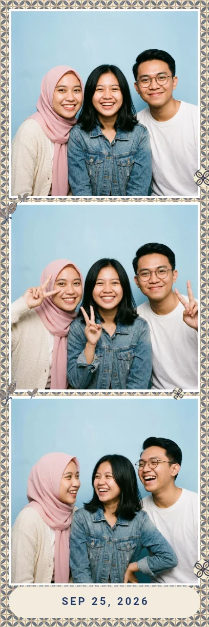 A photo strip in the Kawung frame